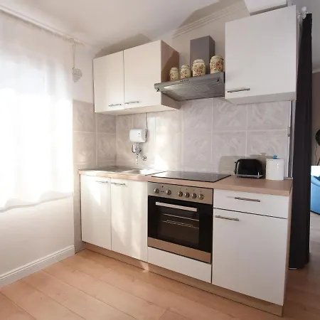 Scenic In With Terrace Appartement Maslenica