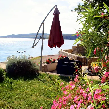 Apartamento Scenic In With Terrace Maslenica