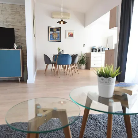 Apartamento Scenic In With Terrace